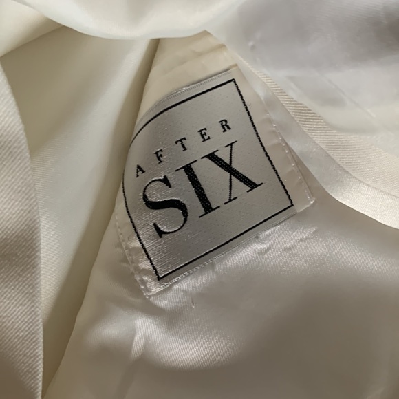 After six ivory white tuxedo jacket size 46 - Picture 8 of 8